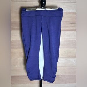 Tuff Athletics Size medium yoga capri leggings purple space-dye color ruched
